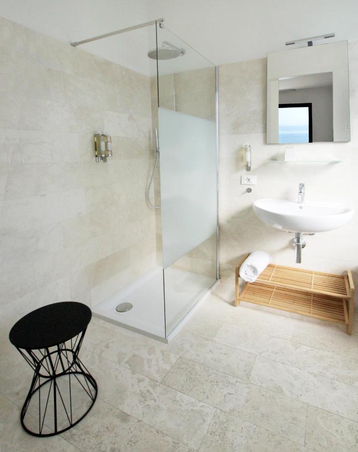 Aqva Boutique Hotel (Adults Only) Сирмионе Номер фото